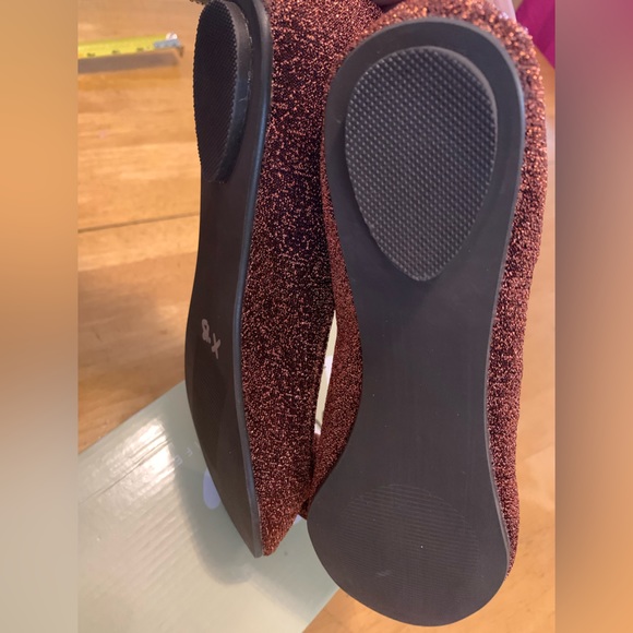 New MATISSE Adriana Copper Shimmer Floral Flats SHOES size 6.5 NIB - Picture 5 of 8